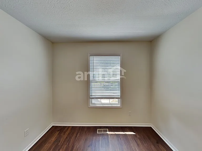 1566 Pheasant Run Dr — Photo 13