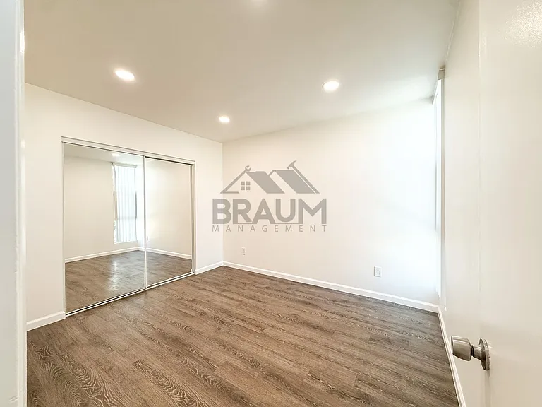 5611 FULCHER PROPERTY, LLC — Photo 12
