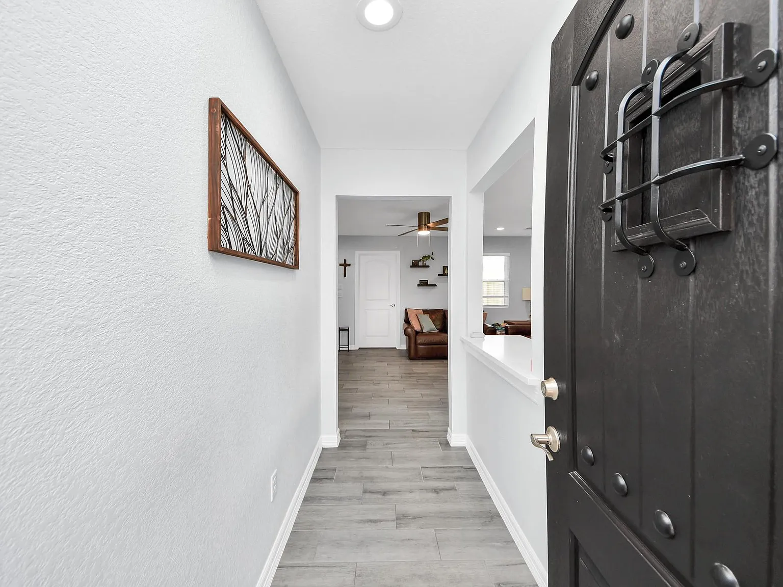 3 bed, 1.0 bath, 1004 sqft, $1,800 — Photo 4