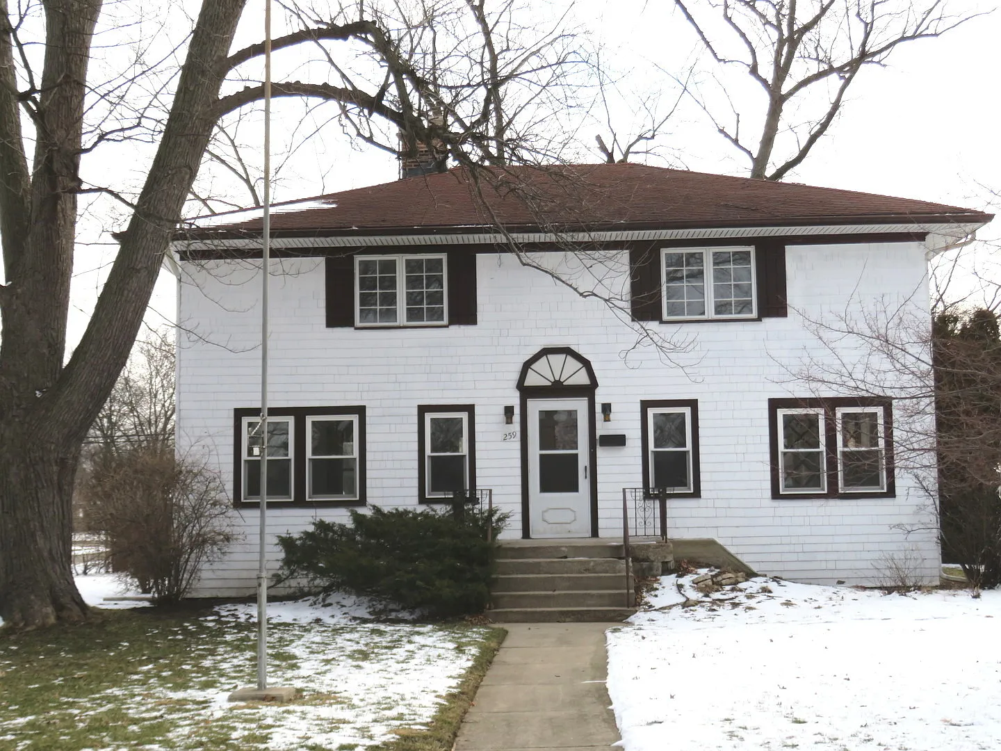 259 N Princeton Ave photo 1