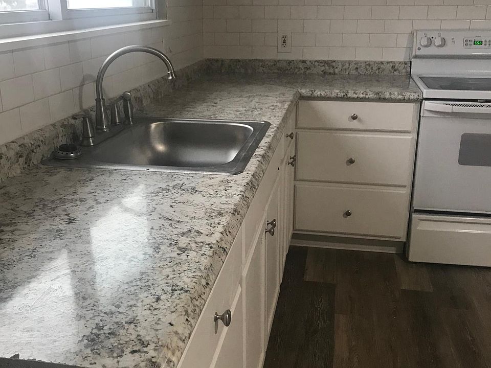 1st image of 20 Olvera Cir