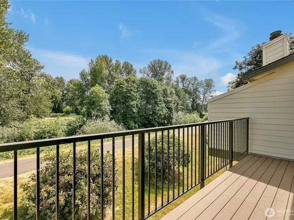 1820 Maple Lane #L67, Kent, WA 98030