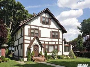 33 Euston Rd, Garden City, NY 11530