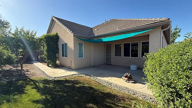 3 bed, 2064 sqft, $2,695 — Photo 4