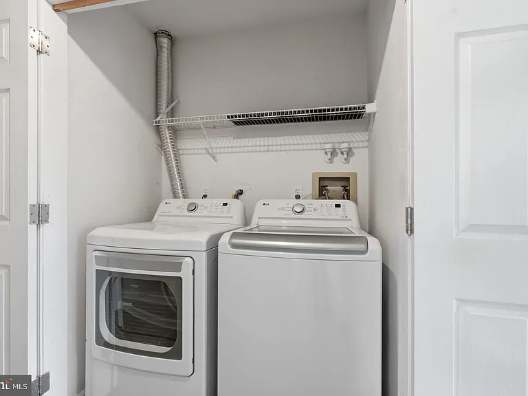 2104 Brookhaven Dr — Photo 15