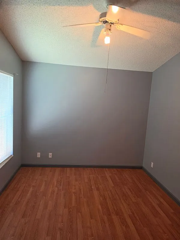 2 bed, 2.0 bath, 2012 sqft, $3,250 — Photo 4