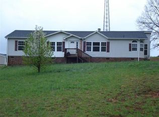 108 Sweetwater Dr, Statesville, NC 28625