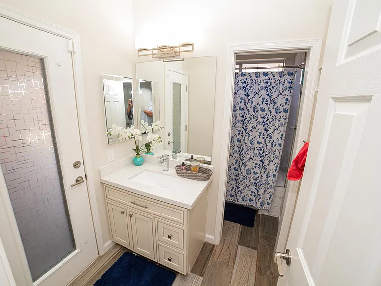 3226 E Rosemonte Dr — Photo 15