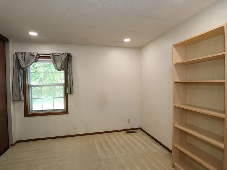 415 Winesap Dr — Photo 12