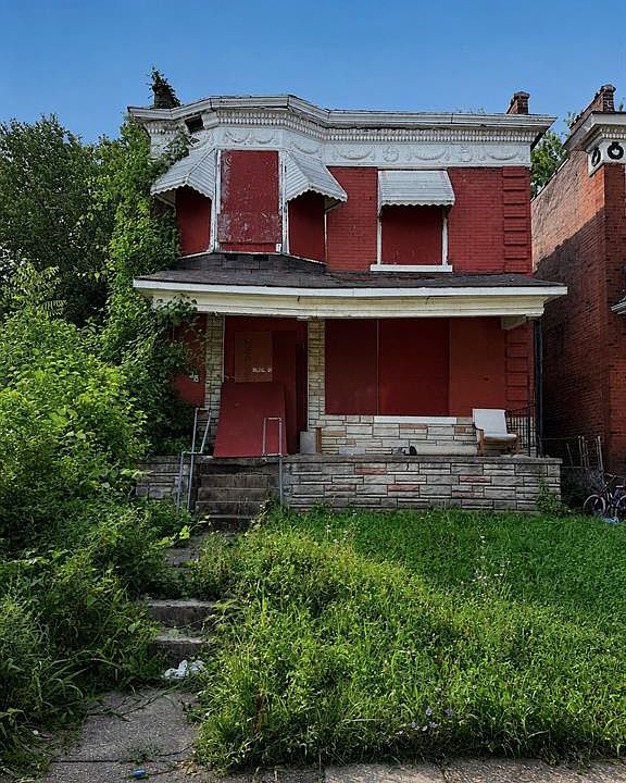 1st image of 1324 Laurel St