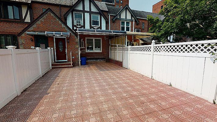 1st image of 6638 Wetherole St