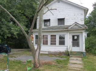 369 Glasgow St, Clyde, NY 14433