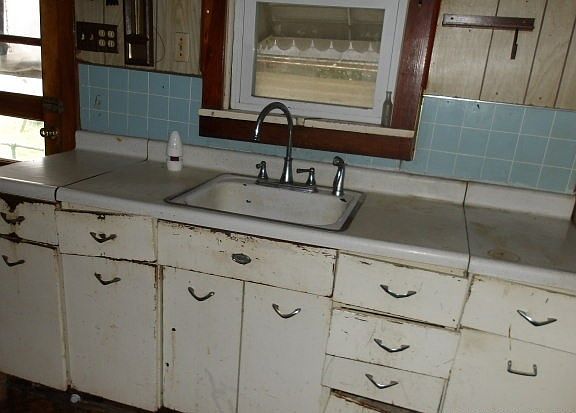 4th image of 233 Buena Vista St