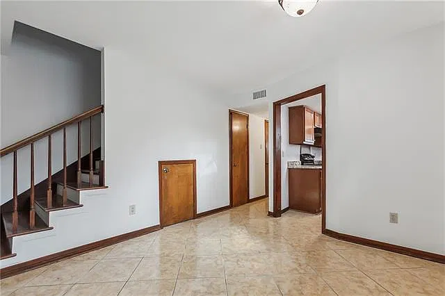 3 bed, 2.5 bath, 1500 sqft, $1,850 — Photo 2