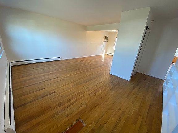 2nd image of 342 Balchen St