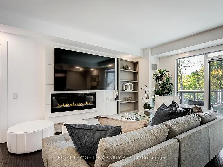 3 Southvale Dr #401 — Photo 6