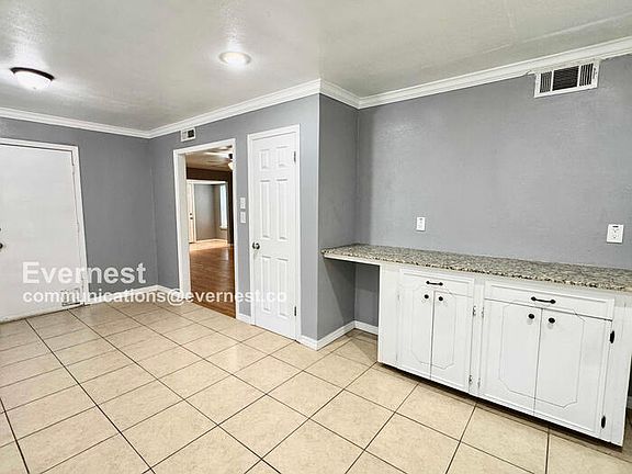 5th image of 3634 S Oswego Ave