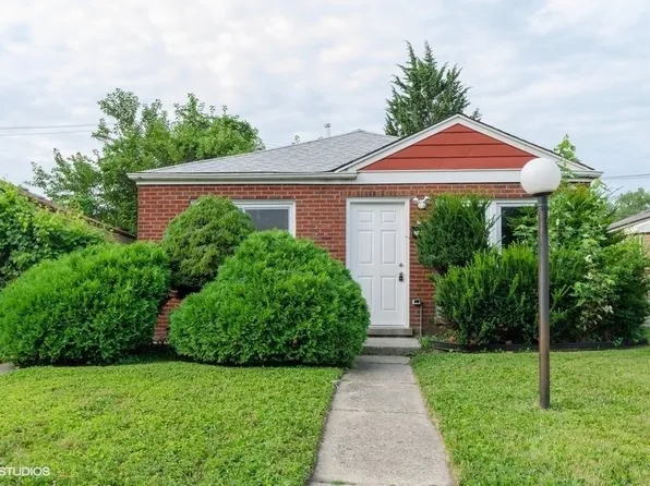 (undisclosed Address), Chicago, IL 60617