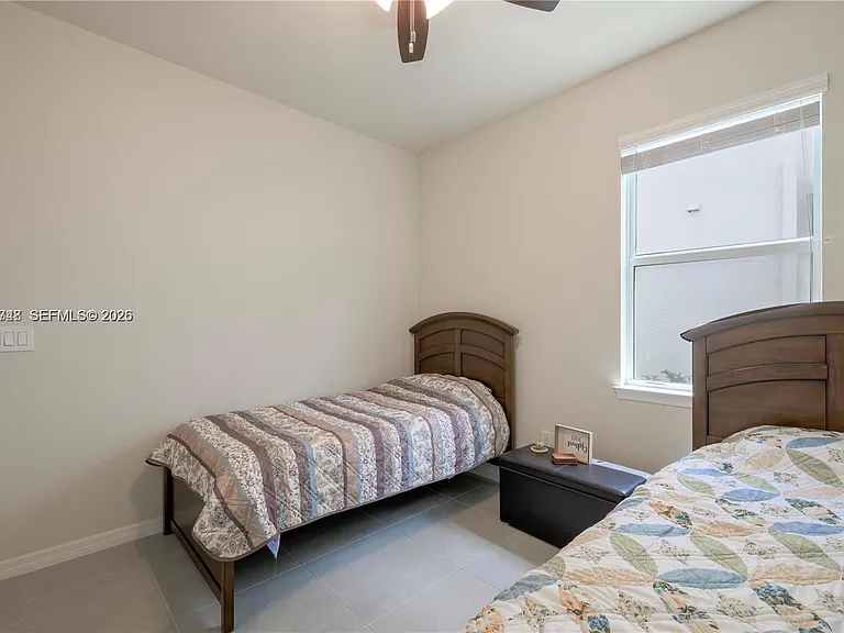12300 SW Myrtle Oak Dr — Photo 16