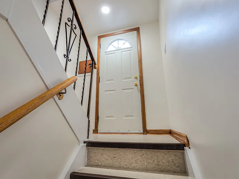 85 Greenlaw Ave — Photo 24
