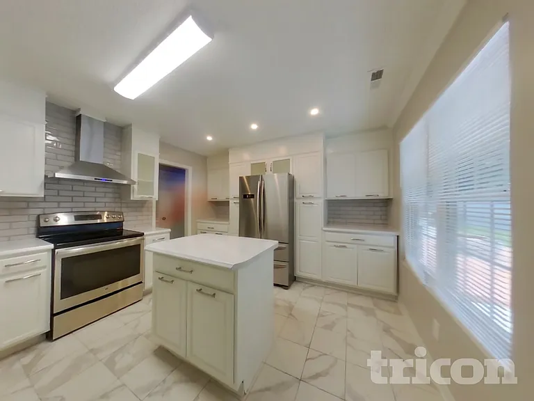 636 Sadler Glen Dr — Photo 7