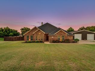 409 Emerald Ct, Burleson, TX 76028