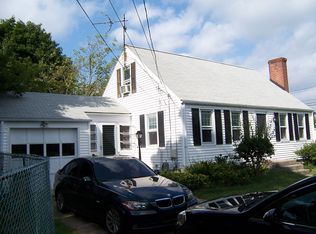 3 Edgehill Rd, Warwick, RI 02889