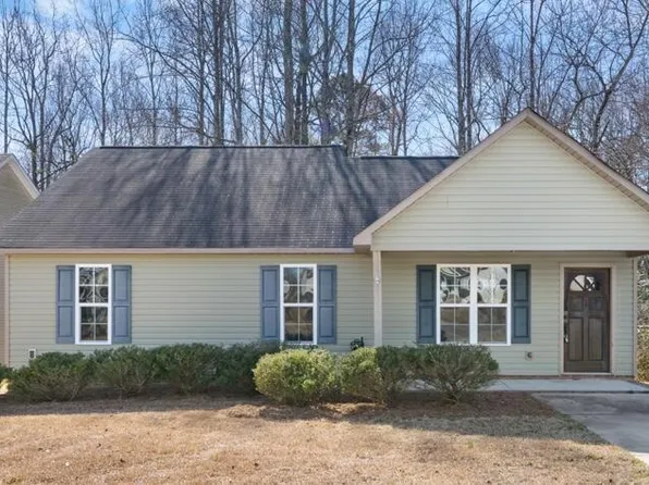 220 Courtland Dr, Angier, NC 27501