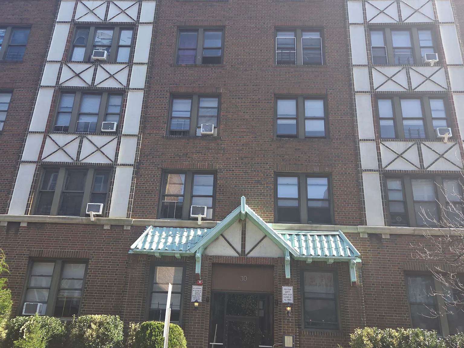 30 Kensington Ave — Photo 1