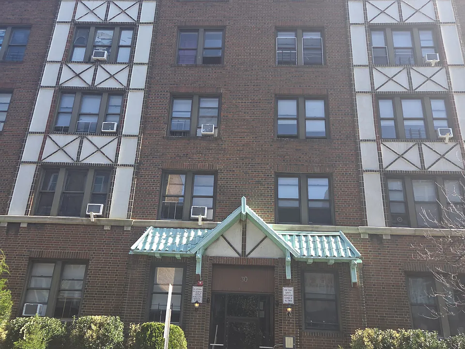 30 Kensington Ave