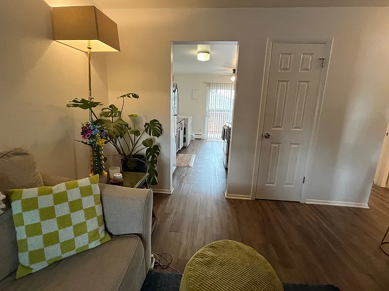7260 W 20th Ave — Photo 2