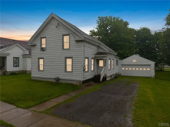 20 E Maple Ave, Morrisville, NY 13408