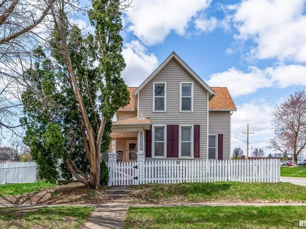 1405 W Lombard St, Davenport, IA 52804