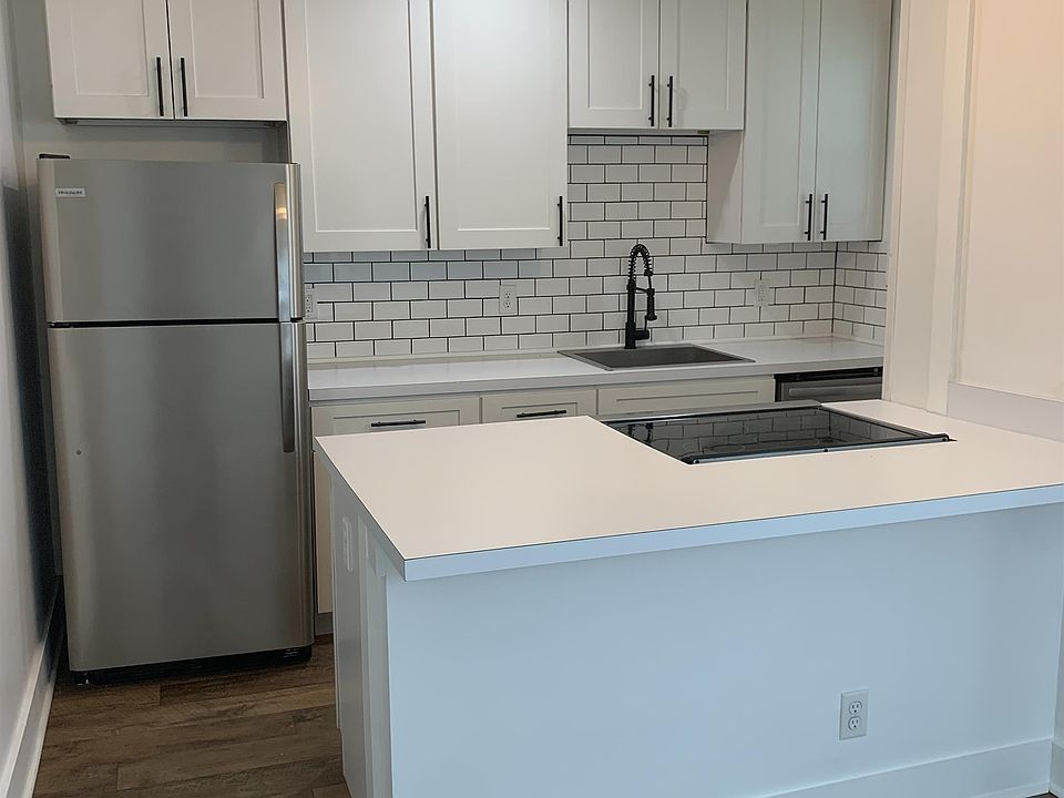 Kitchen with large island for eating