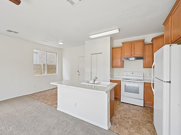 2nd image of 1515 E BLOCH Road