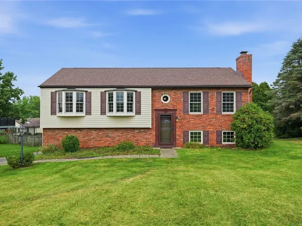 500 Greenspire Ct, Cranberry Township, PA 16066