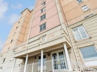 206 Shearwater Ct W APT 65, Jersey City, NJ