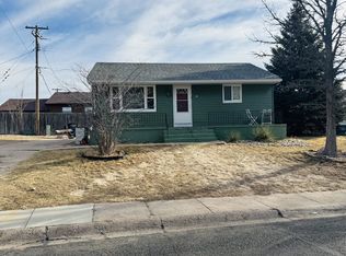 194 East Dr, Sidney, NE 69162