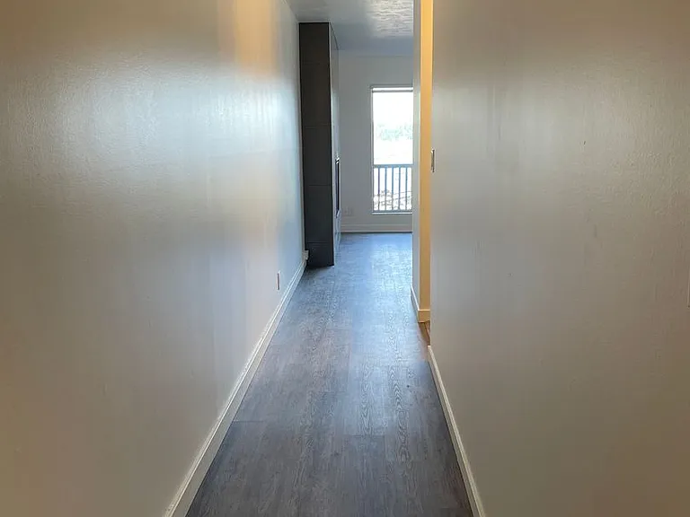 2035 43rd Ave E — Photo 8