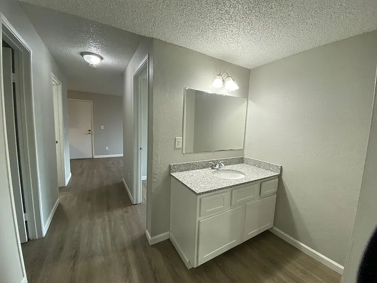 Westwood Apartments — Photo 86