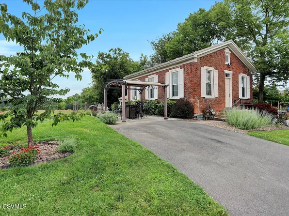 12 State School Rd, Selinsgrove, PA 17870