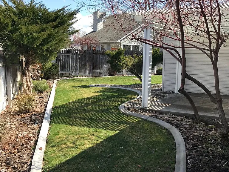 3246 N Mitchell St — Photo 17