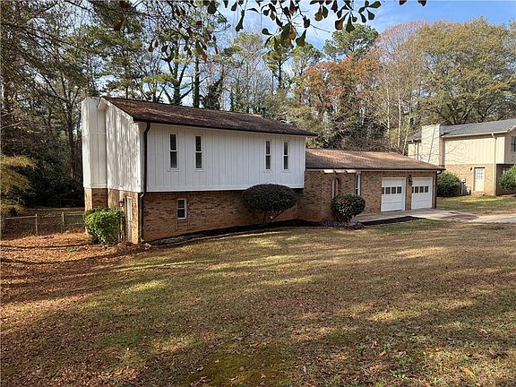 3rd image of 7719 Glen Devon Rd