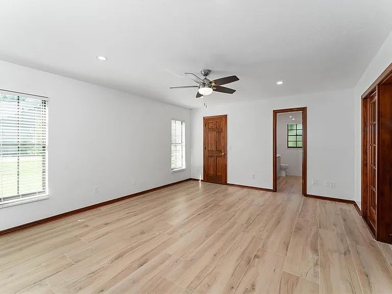 4464 Willow Wind Ct — Photo 16