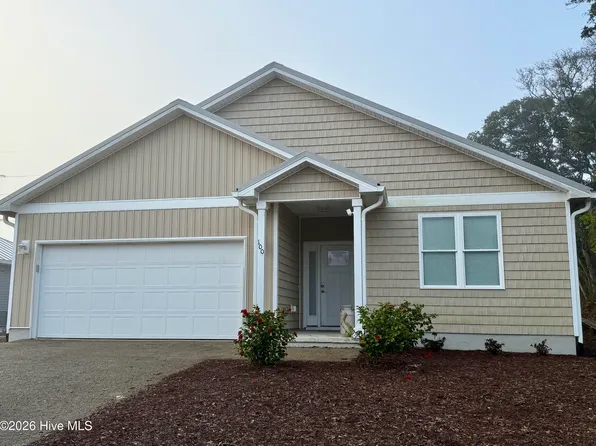 100 Evergreen Lane, Pine Knoll Shores, NC 28512