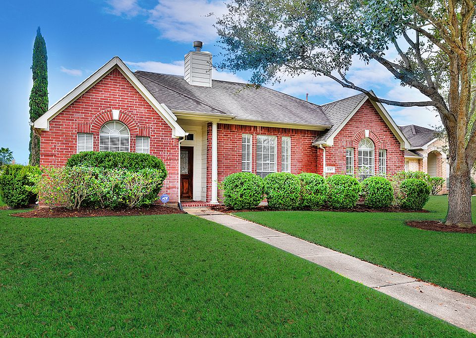 Front of home Corner Lot