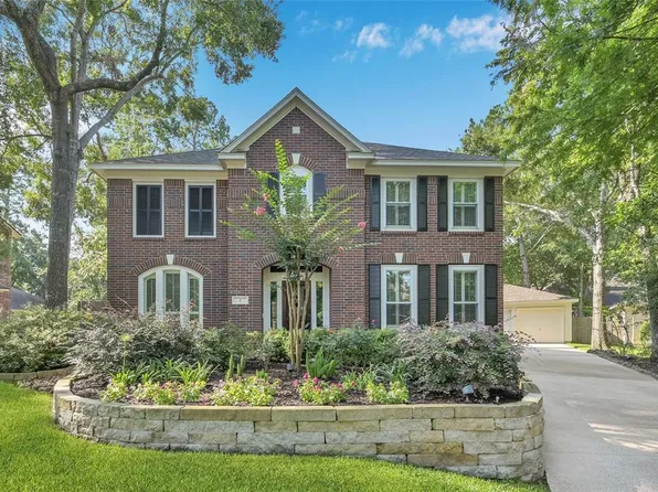 2 Merit Woods Place, The Woodlands, TX 77382