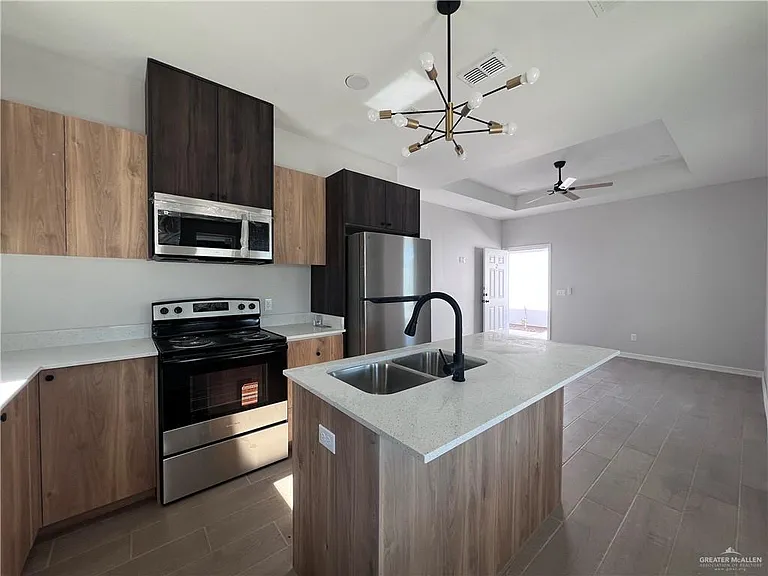 2409 S Hilltop Ave #1 — Photo 13
