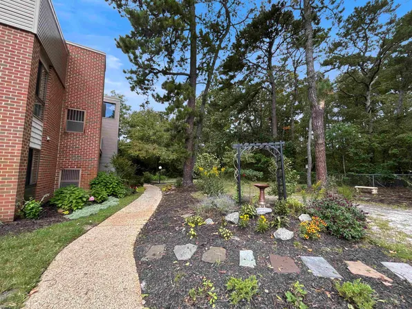 707 Meadowbrook Dr #707, Mays Landing, NJ 08330