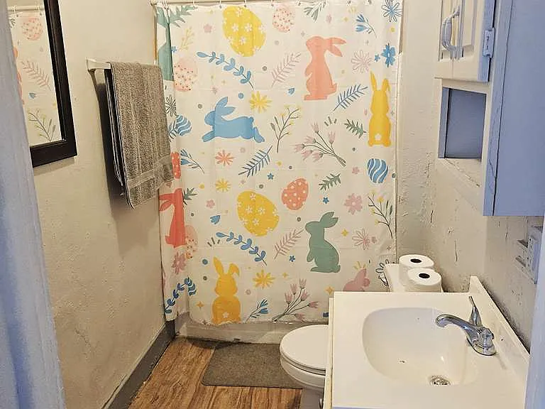610 Henry St #2E — Photo 7